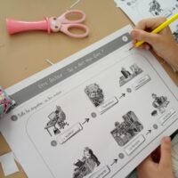 L'auteur...l'illustrateur...l'éditeur...l'imprimeur...la librairie...et....le lecteur !